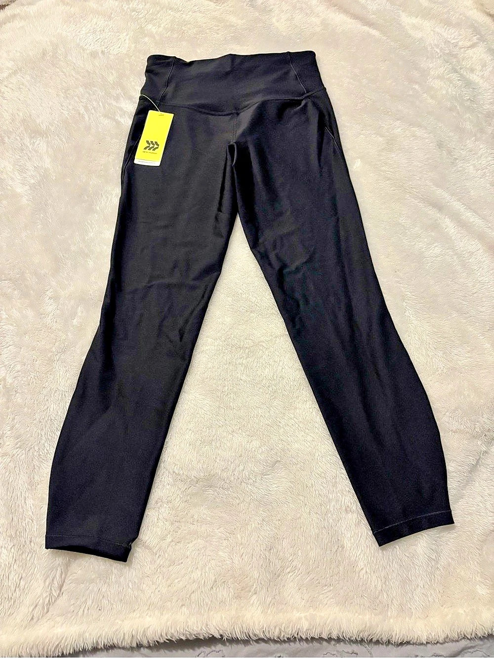 All in Motion Effortless Support High Rise 7/8 Leggings Black Medium
